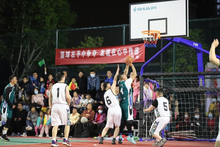 个潜